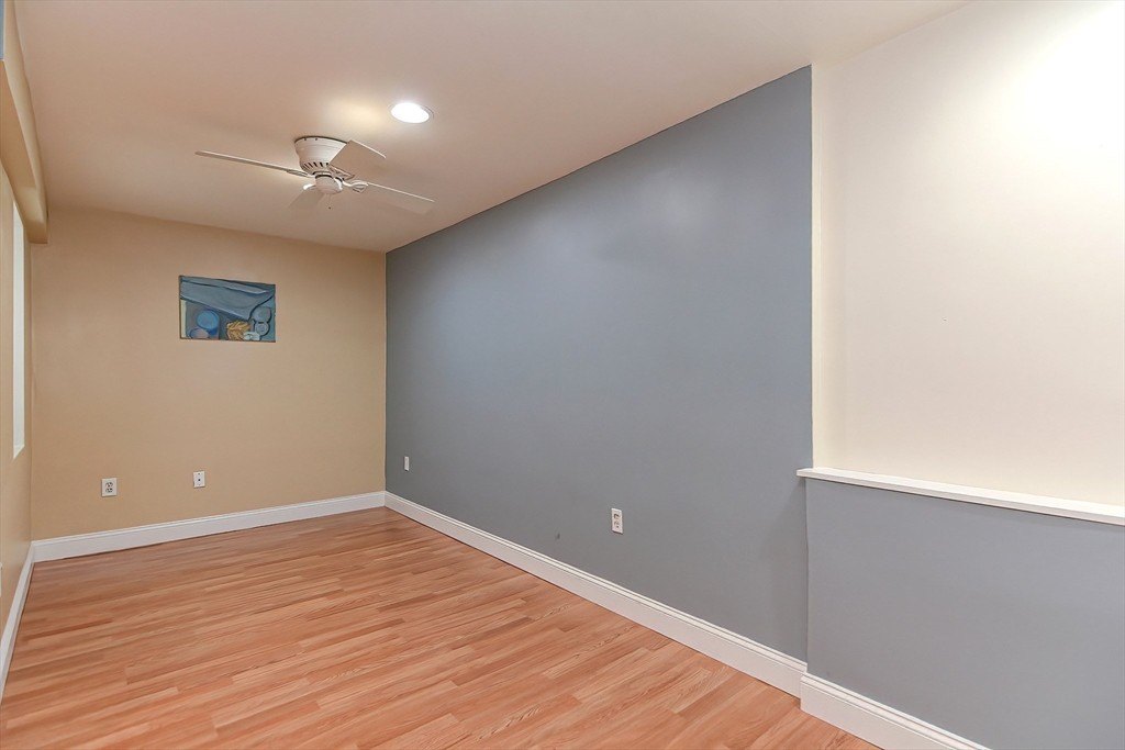 Listing photo 26